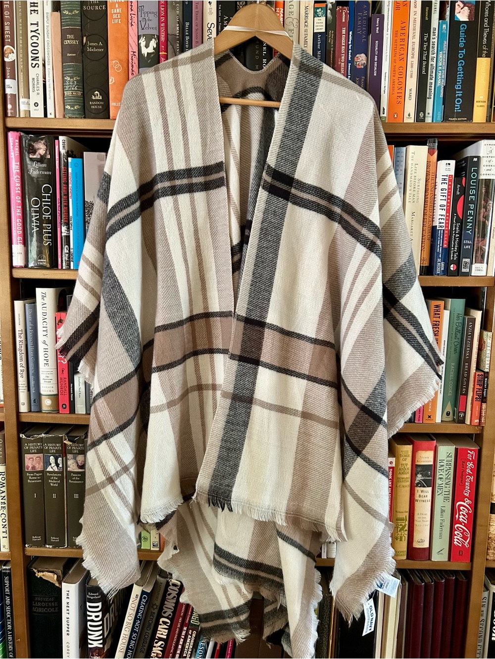 Old Navy NWT Cream Brown Tan Black Plaid Open Front Poncho Blanket Wrap Shawl OS